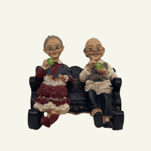 Dolci Giorni – Abuelitos en Mecedora con Tazas Verdes 20x11x17cm