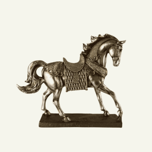 Nobile in Passo – Escultura Decorativa de Caballo en Marcha con Detalles de Armadura