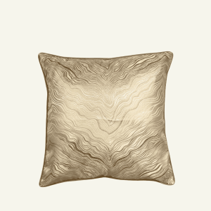 Cojín "Onde Dorate" – Cojín Decorativo Beige con Relieve Ondulado 45×45×14cm