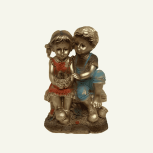 Amicizia d’Infanzia – Estatua de Niños Sentados con Nido 18×30cm