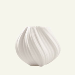Florero “Vento Bianco” – Silueta Ondulada Opalina 15x18cm