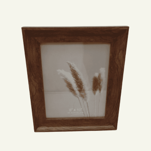 Porta Retrato “Noce Naturale” – Estilo Orgánico Clásico 27,5 × 2,8 × 32,6 cm (para foto de 8×10”)